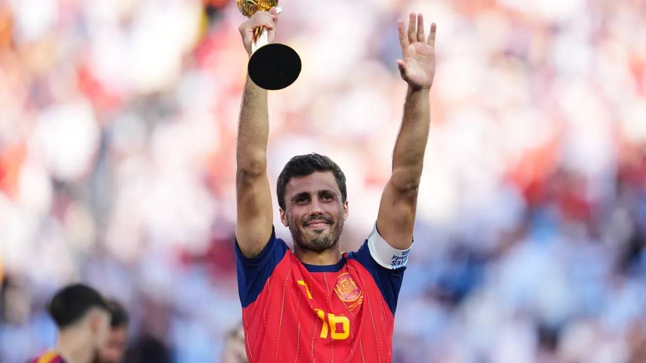 Finalizado el Mundial 2026, la FIFA repartió los premios individuales de la competencia: Rodri, Cubarsí y Mbappé lideraron premios individuales del Mundial 2026.