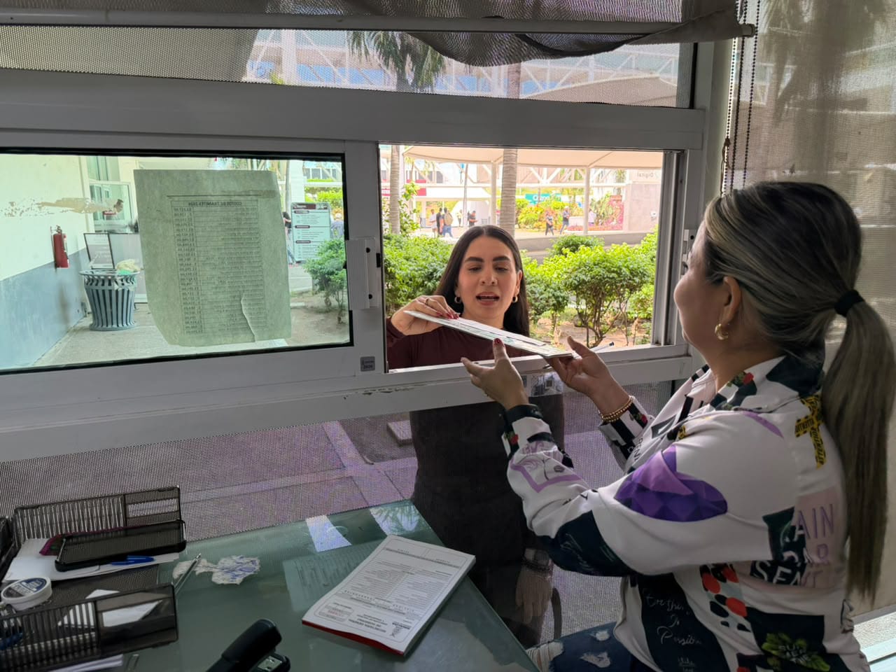 Sabroso el agarre de Rosario Guadalupe contra alcaldesa de Rosario Sinaloa.
La desfachatez de la encargada de Morena Nacional en el caso de Ruffo Appel.
Qué quiso decir el director de la DEA? Apenas la puntita?
Amplían programa “Ponte al Corriente”.