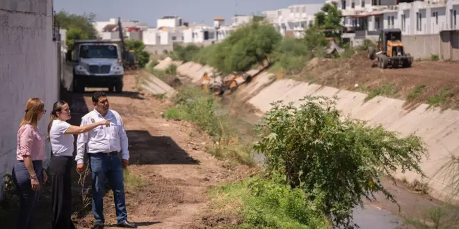 Ana Miriam Ramos supervisa trabajos de limpieza y desazolve en arroyos, drenes y canales pluviales