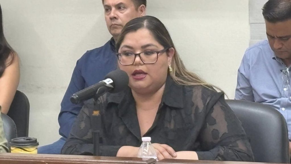 Las Incongruencias del Cabildo mazatleco.
Quiere el IEES 561 millones para la elección del año entrante en Sinaloa.
Que pida licencia, claman a Inzunza, pero dice que nel…pastel.
En noviembre vence licencia del vicefiscal sinaloense señalado por EU.
Supera el PAS membresía exigida por los órganos electorales.
