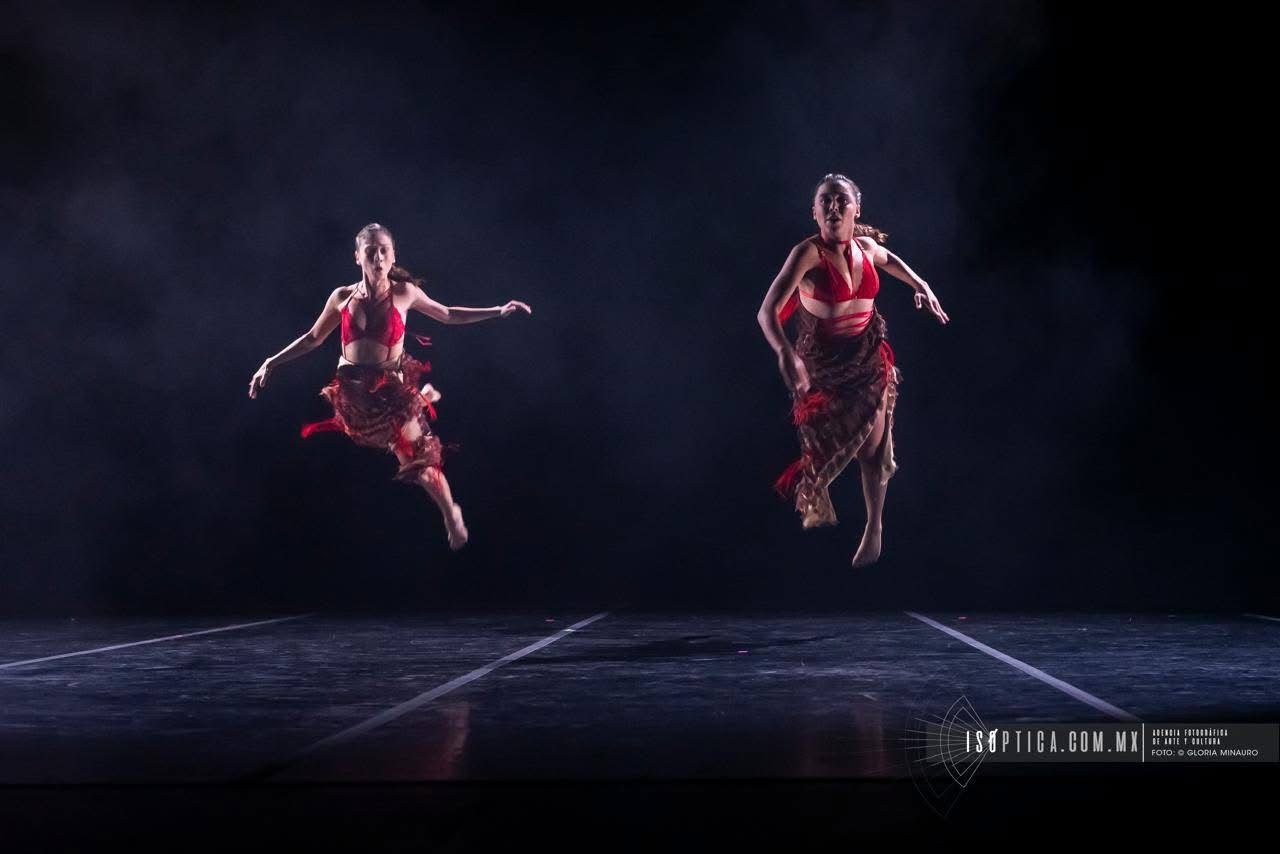Con la coreografía “Vertical”, el creador sinaloense Johnny Millán llegó a la etapa final del Premio Nacional de Danza Guillermo Arriaga, XLIII Concurso de Creación Coreográfica Contemporánea INBAL-UAM, uno de los certámenes de mayor relevancia para la danza contemporánea en México.