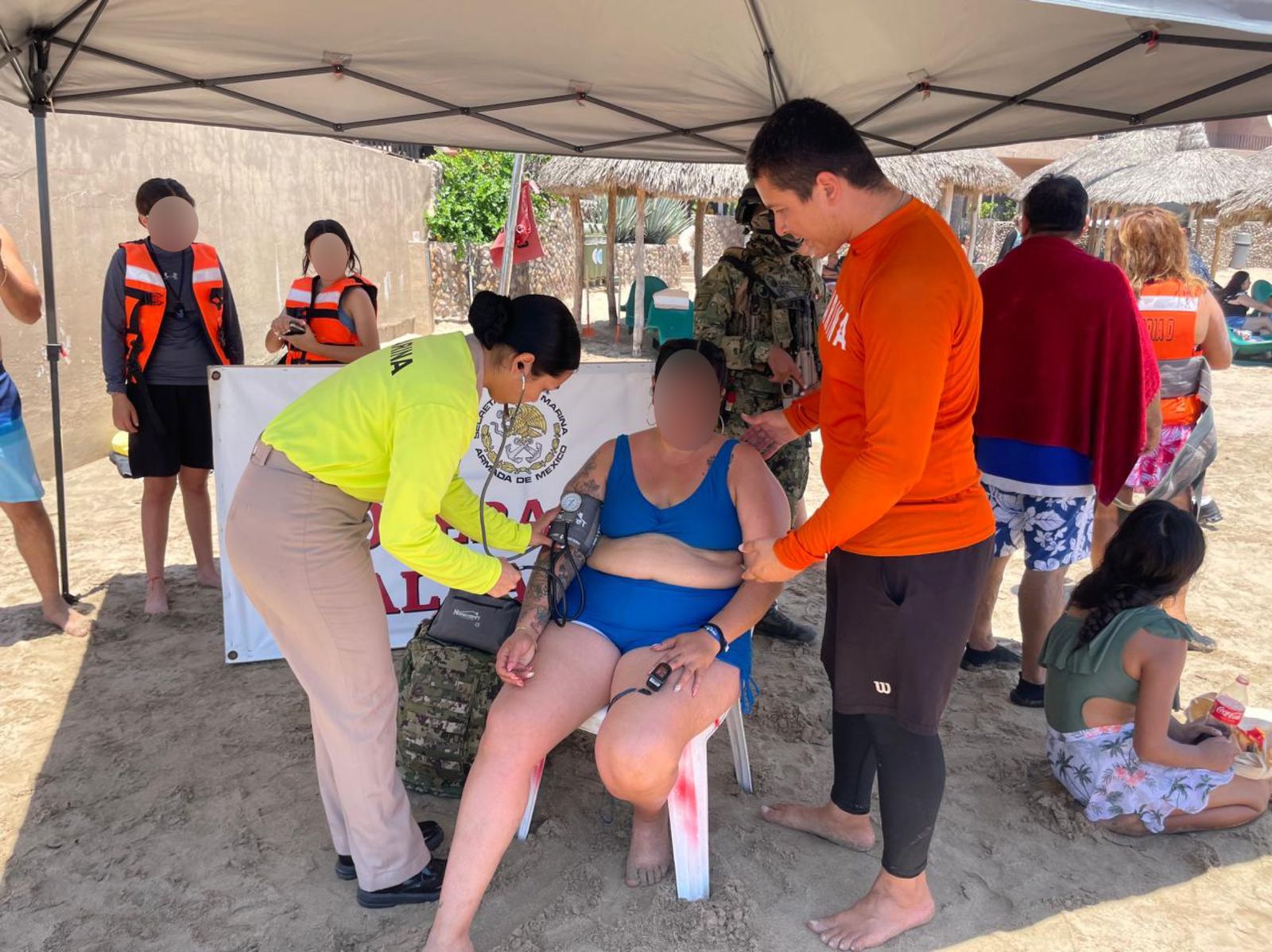 Dicha operación se llevó a cabo en las playas de mayor afluencia turística de Mazatlán, así como en los centros turísticos que son áreas de responsabilidad de la Armada de México, en el desempeño de sus funciones como Guardia Costera, y se realizó en coordinación con Protección Civil, instituciones y autoridades de los tres órdenes de gobierno.