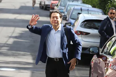 A dos diputadas las afectó el “derecho de las audiencias”.
Ni la dirigente nacional de Morena quiso meter las manos por ellas.
Regularán uso de celulares en aulas.
¡Sheinbaum envía dinero a estudiantes!, Delgado, dixit.