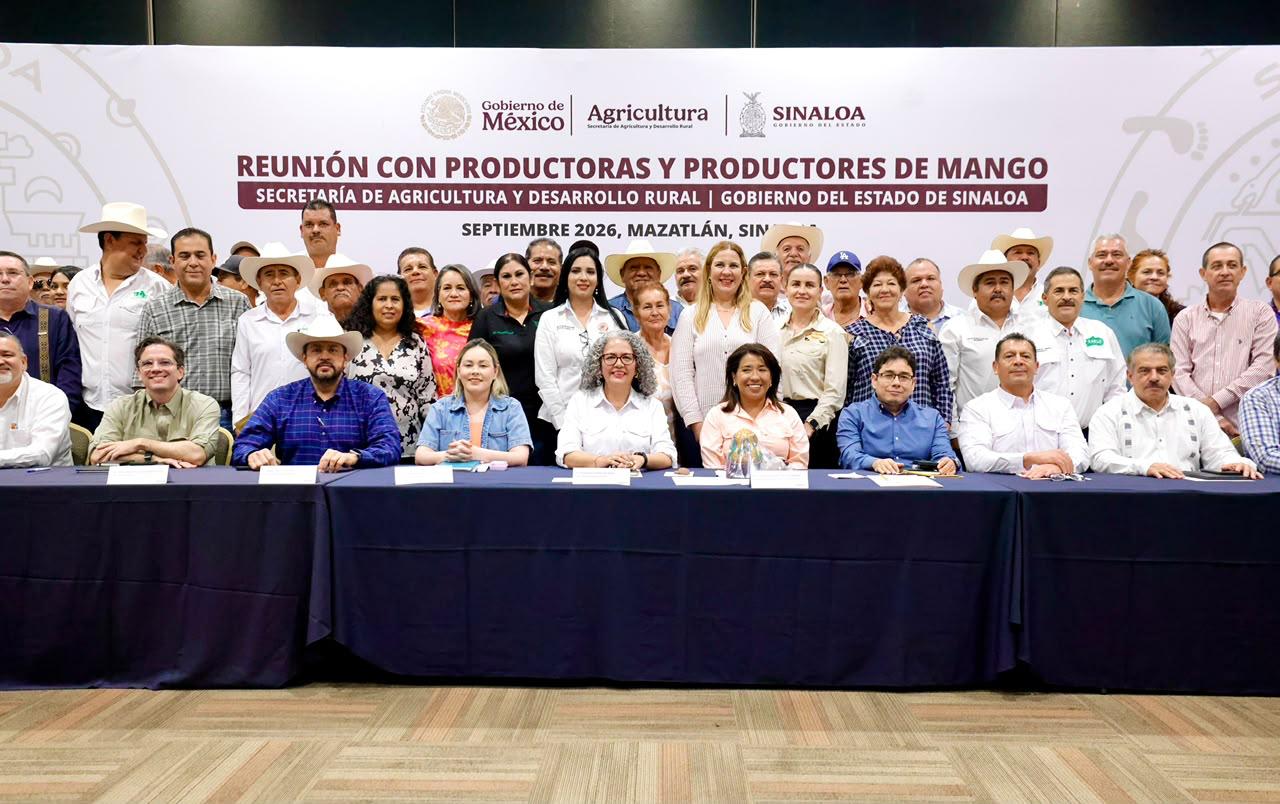 Titular de Sader y Gobernadora Domínguez Nava del tingo al tango.
Inicia Imelda Castro gira por los 20 municipios.
El PT se mueve y ¿Qué cree? También dice que fortalecerá su estructura.
Gerente estatal del PAN saca bola de cristal.
INE cambia de color para estar acorde a su desempeño: GRIS.
My-lai Quintero se pone a gastar suela.
