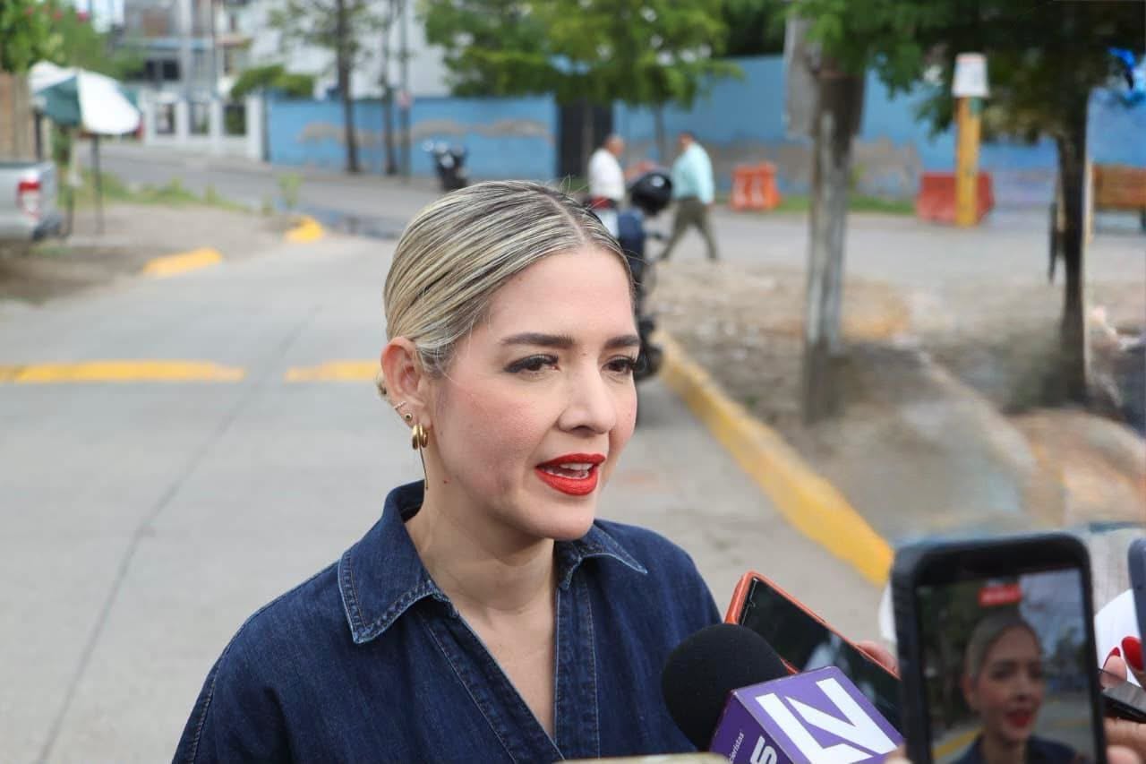 Se arropa en su concha Enrique Inzunza Cazares.
“No me falte al respeto”, dijo a Paloma Sánchez.
Golpe a la imagen de la alcaldesa Estrella Palacios.
En seguridad la realidad desmiente las cifras.