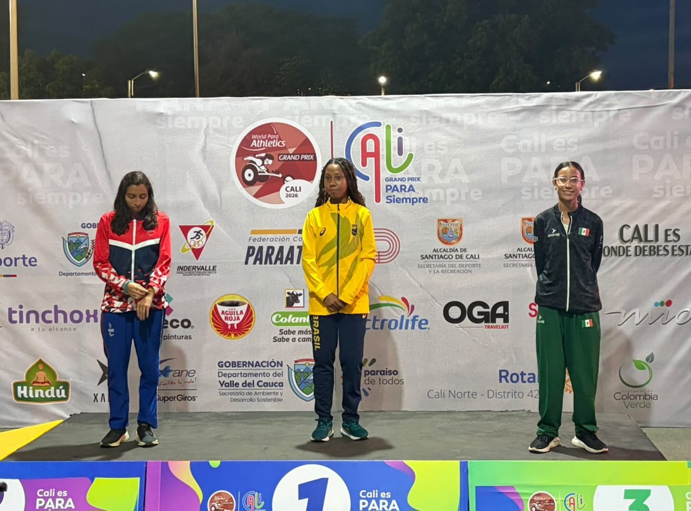 La paratleta "patasalada" se ubica en la tercera posición en la prueba de 400 metros planos clasificación T37, por detrás de la brasileña, Ana Carolina Batista de Souza, y la costarricense, Argeri Sophia Orozco Trejos