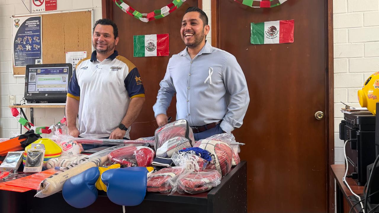 El equipamiento distribuido, que incluye balones, redes e insumos para basquetbol, béisbol, boxeo, atletismo, voleibol y softbol, impactará directamente en la formación de más de 2 mil alumnos, integrados tanto en los selectivos representativos de alto rendimiento como en los programas de activación masiva