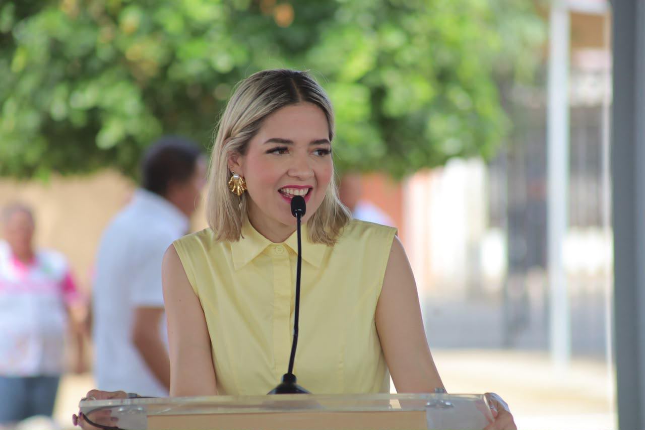 Hay quienes juegan con ventaja en proceso de Morena.
¿A qué horas hará sus “asambleas” y repartirá periódicos Estrella Palacios?
La convocatoria permite a aspirantes seguir ocupando sus cargos públicos y hacer campaña.
Lamentable y vergonzante traspié el de Merary Villegas: soberbia por sobre todas las cosas.
No solo la Gobernadora se mete a la UAS… ¡También los del Verde!.
