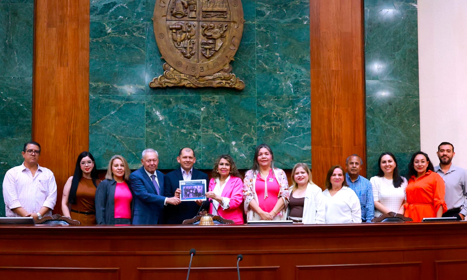 Engorda el Verde la tarraya en Sinaloa.
Fernando Pucheta y Tony Castañeda las últimas adquisiciones del partido suripanta.
Grupo parlamentario del PAS presente informe de actividades.
Diputados locales del PAN rechazan ley LGBT+
