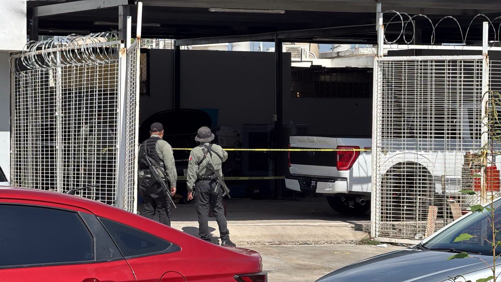 Mazatlán arrinconado por el crimen.
Golpean el corazón de la administración municipal aprovechando una autoridad mediocre y pasmada.
¿Por qué callan varios políticos?.
