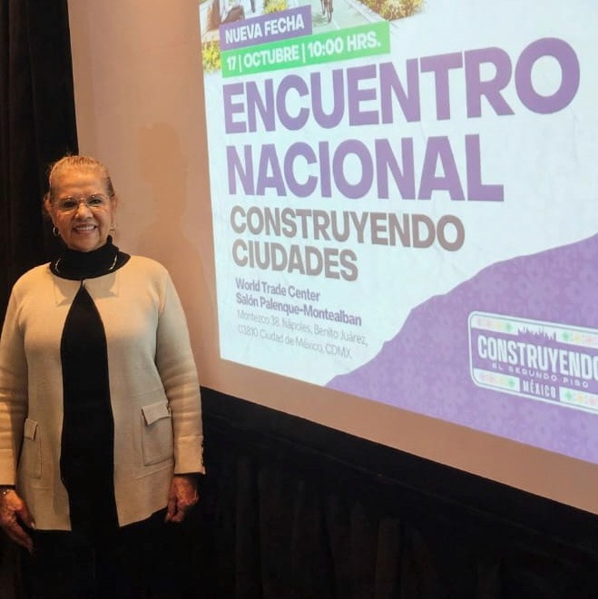 La desinformación como estrategia en la búsqueda de la Coordinación municipal.
Llama Imelda Castro a aspirantes a coordinadores a recorrer territorio sin descanso… le hacen caso y aceleran motores.
Cargan con sus sueros, multivitamínicos y hasta cinco playeras para cambiarse cuando arrecia el sudor.
Esto orilla al resto de los partidos a acelerar motores.
Aspirantes que juegan con ventaja.
