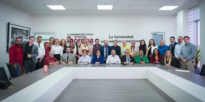 Mazatlán arrinconado por el crimen.
Golpean el corazón de la administración municipal aprovechando una autoridad mediocre y pasmada.
¿Por qué callan varios políticos?.
