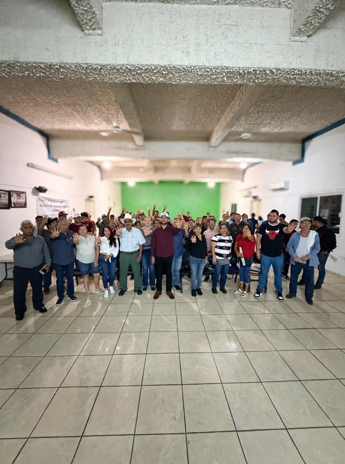 La crisis que no se quiere ver en Mazatlán.
Suspenden Expo Canaco por consecuencias de la violencia. Abundan reacciones.
Gerente del PAN busca alianza y el de Morena dice que hay mucho mitorero y se reúne con la Gobernadora.
En Mazatlán suspirantes que se cansen… pierden.
Protestan jubilados de la UAS.