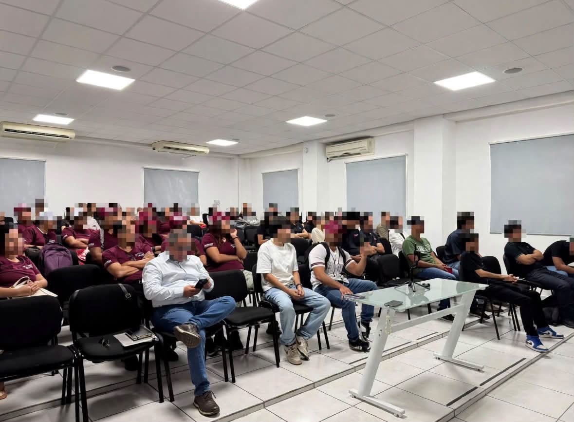En el marco de una jornada significativa para la memoria histórica de México, este 2 de octubre se llevó a cabo un encuentro con estudiantes de la Universidad Autónoma de Durango (UAD), en Mazatlán, donde se destacó la importancia de la participación de las nuevas generaciones en la vida pública del país.
