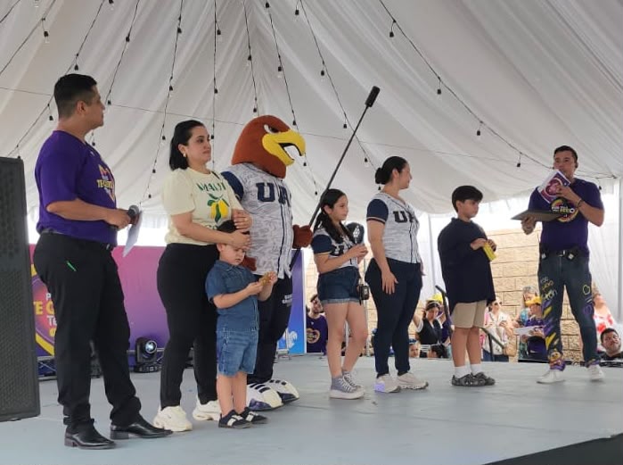 En un ambiente festivo y de profunda empatía social, por el inicio de la jornada Teletón 2026, la Universidad Autónoma de Sinaloa (UAS), a través de la Unidad Regional Sur (URS), fue distinguida por su participación y aportación en la colecta anual en beneficio del Centro de Inclusión y Rehabilitación Infantil Teletón (CRIT) Sinaloa.