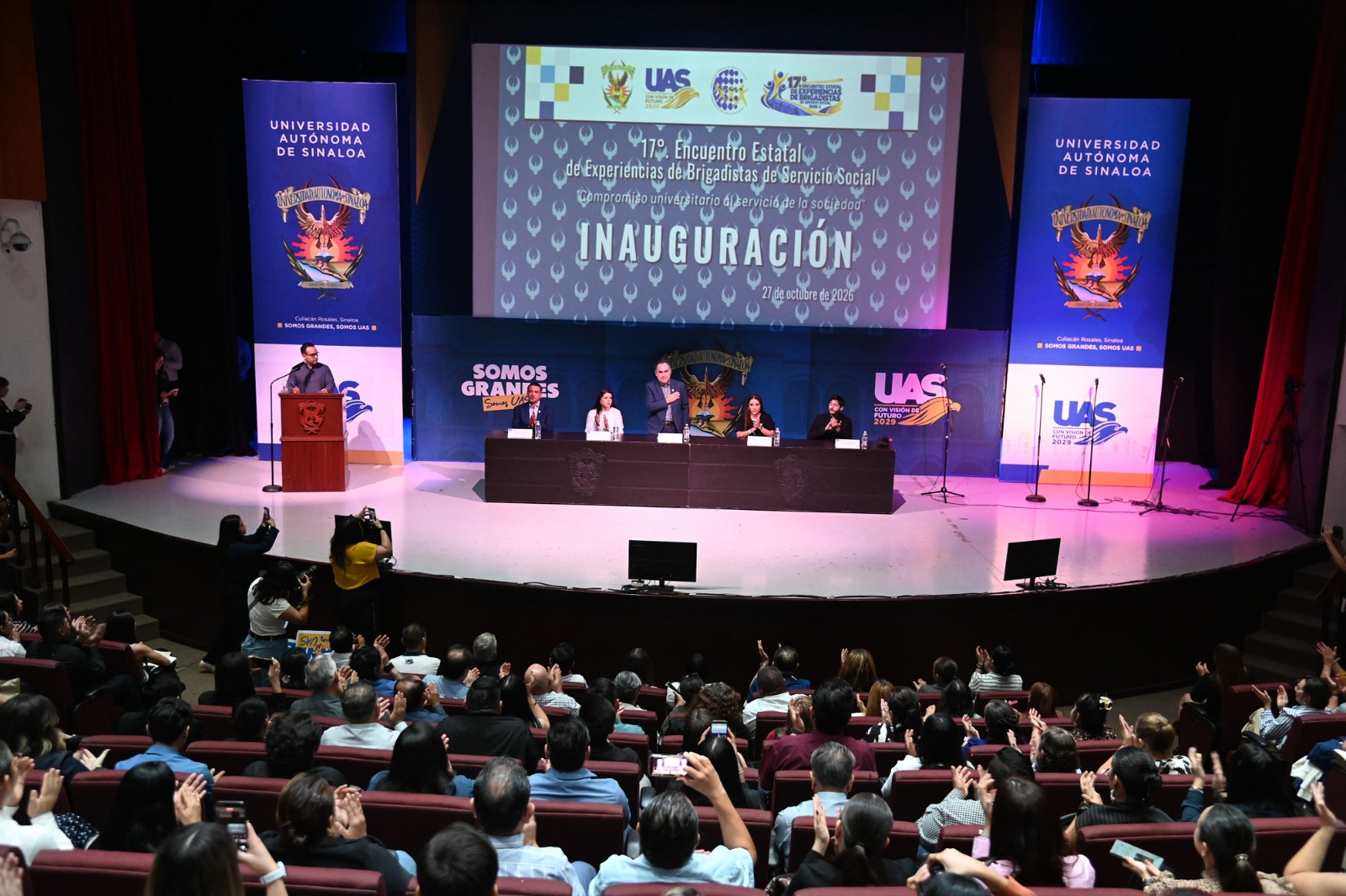 El Rector Jesús Madueña inaugura el 17.º Encuentro Estatal de Experiencias de Brigadistas de Servicio Social de la UAS; destaca al voluntariado como la expresión más humana de la educación
