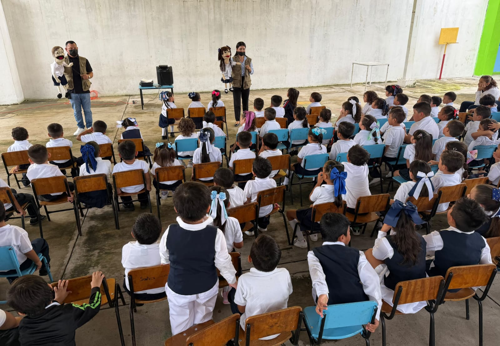 La SSP Sinaloa continúa con actividades de prevención en planteles educativos del municipio, orientados a estudiantes y padres de familia