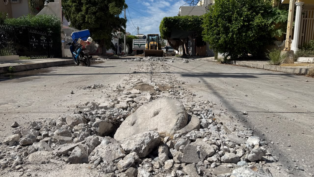Se renuevan 73 metros lineales de tubería y 13 descargas domiciliarias que ya habían cumplido su vida útil